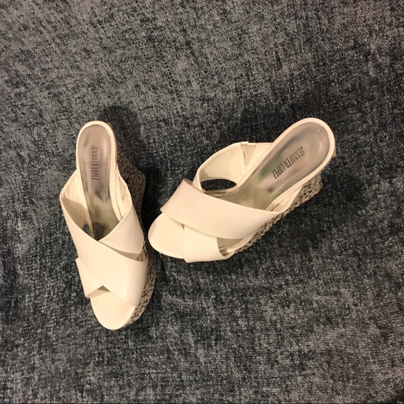 White Strap with Woven Heel (Jennifer Lopez) - Picture 2 of 4